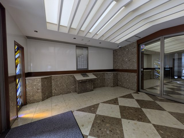 【エントランス】