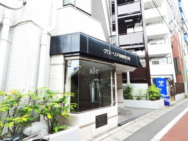 グローリア初穂椎名町のエントランス