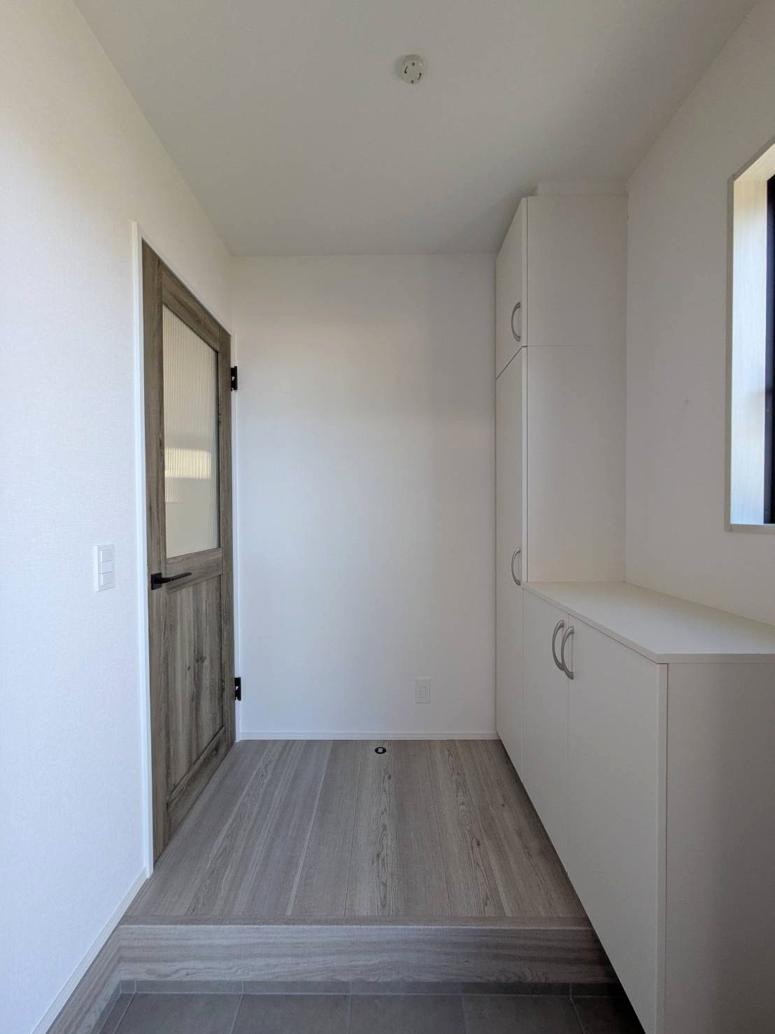 岡山市南区福富中2丁目 1期の玄関|◆内玄関の様子です。