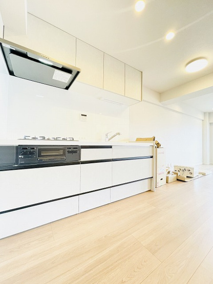 【キッチン】 | 日商岩井福陵マンション | 新品交換済みのシステムキッチンで快適に使うことができます！
