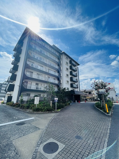【外観】 | 日商岩井福陵マンション | 南向き6階のお部屋になり眺望・陽当り良好です！