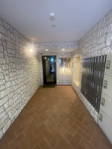 トーシンフェニックス笹塚参番館のロビー
