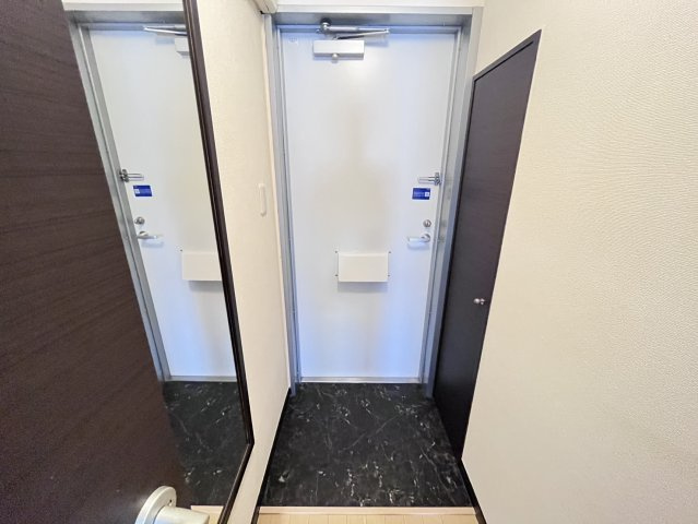 レオネクストエスペランサの玄関