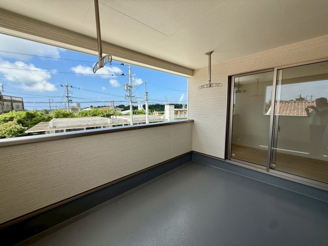 クレイドルガーデン糸満市宇江城 第2・4号棟のバルコニー|急な雨も安心♪様々な用途に使える広々二面バルコニー