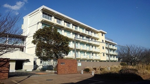 【周辺】 | リバ－サイド　広徳 | 北九州市立　広徳中学校まで230m