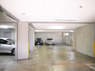 【駐車場】 | 自走式の駐車場がありますので、車必須のかたには、安心です。