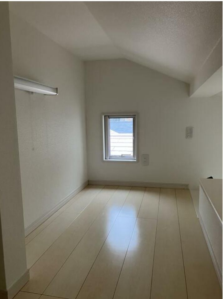 凪（ナギ）の寝室