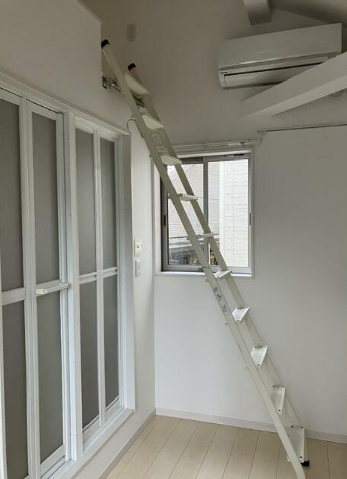 凪（ナギ）の居間・リビング