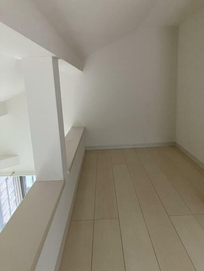 凪（ナギ）の内装