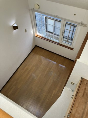 【居間・リビング】 | ベルムトス | ロフトから居室　エアコンのみで過ごせます。