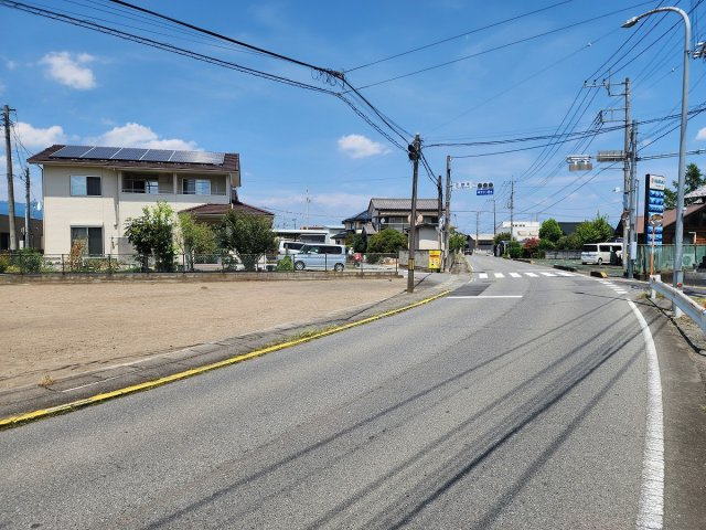 高崎市町屋町売土地の前面道路含む現地写真