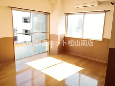 【居間・リビング】 | リューレント雄郡