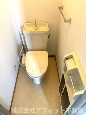 【トイレ】 | ドミール貴幸 A棟 | 温水洗浄暖房便座