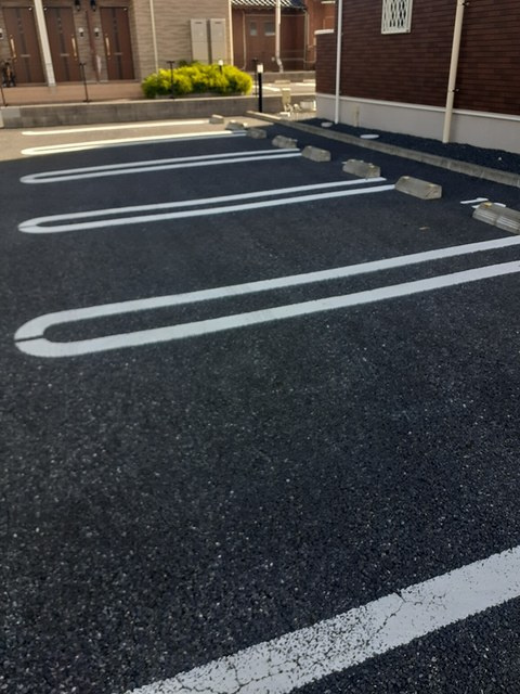 アミ・フランの駐車場