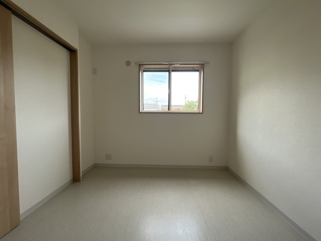 トラミッドヴィラ花田の寝室