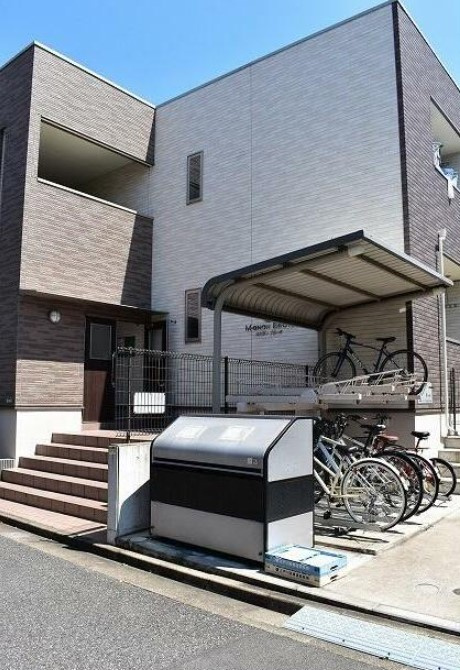 ミニヨンブローテのエントランス