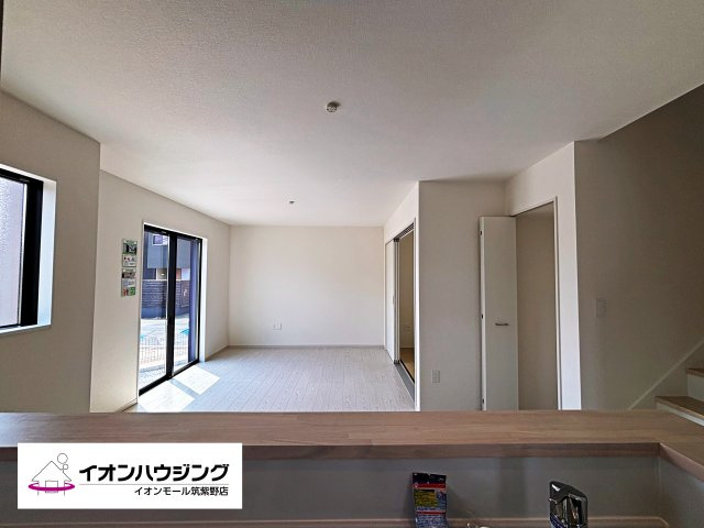 【居間・リビング】須恵町大字須恵17期3区画　1号棟