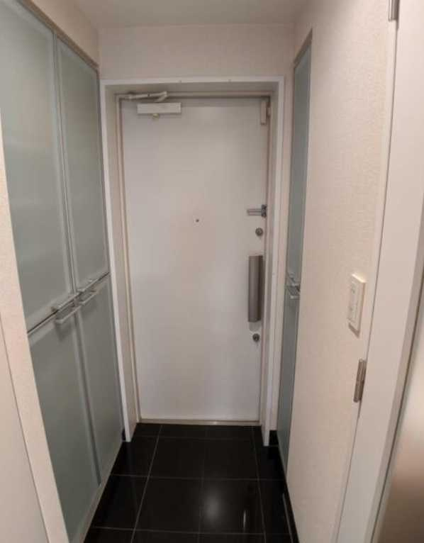 ARCSKOMAZAWA 　角部屋　礼金０　オートロックの玄関