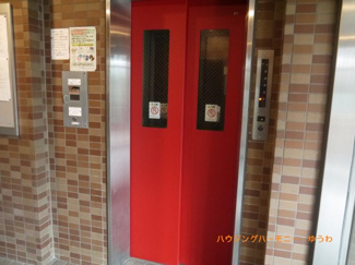 【その他共用部分】 | 階段移動の手間を省く現代の必需設備です。