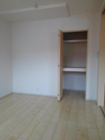 チセコロカムイの内装