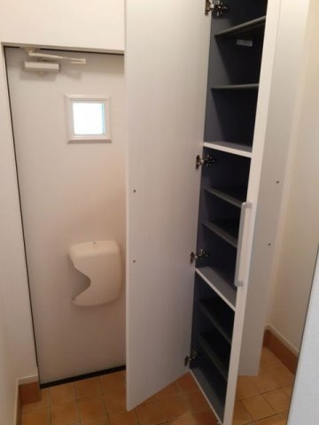 アストライアの玄関