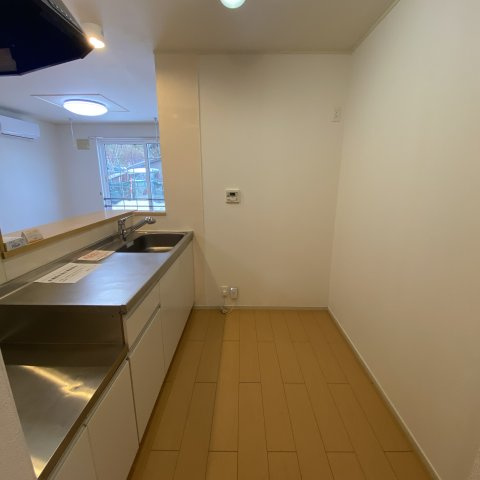 カーサ・ブリーゼの周辺|室蘭高砂郵便局まで600m