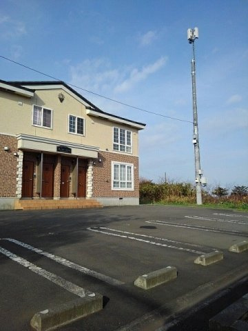 ブルー　ツリー　コートＡの駐車場