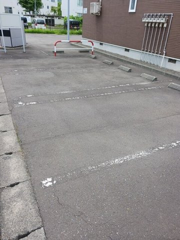 セルリアンブルーⅡの駐車場