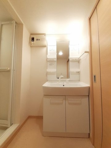 セルリアンブルーⅡの洗面所