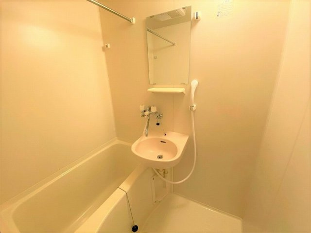 レオパレスハイサンドヴィラの浴室