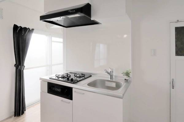 ビレッジハウス白鳥台2号棟のキッチン|モデルルームの写真です