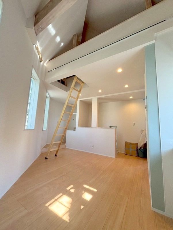 トライアングル矢口の内装