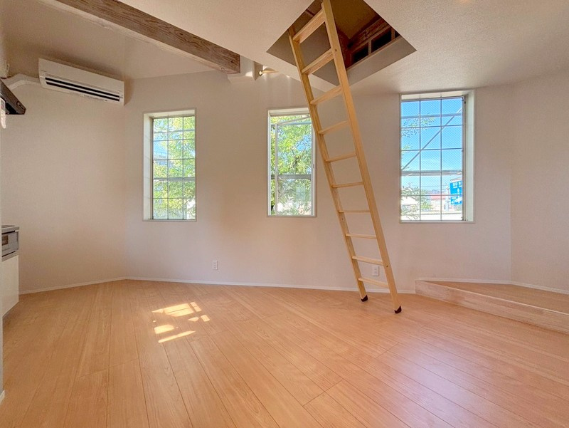 トライアングル矢口の居間・リビング