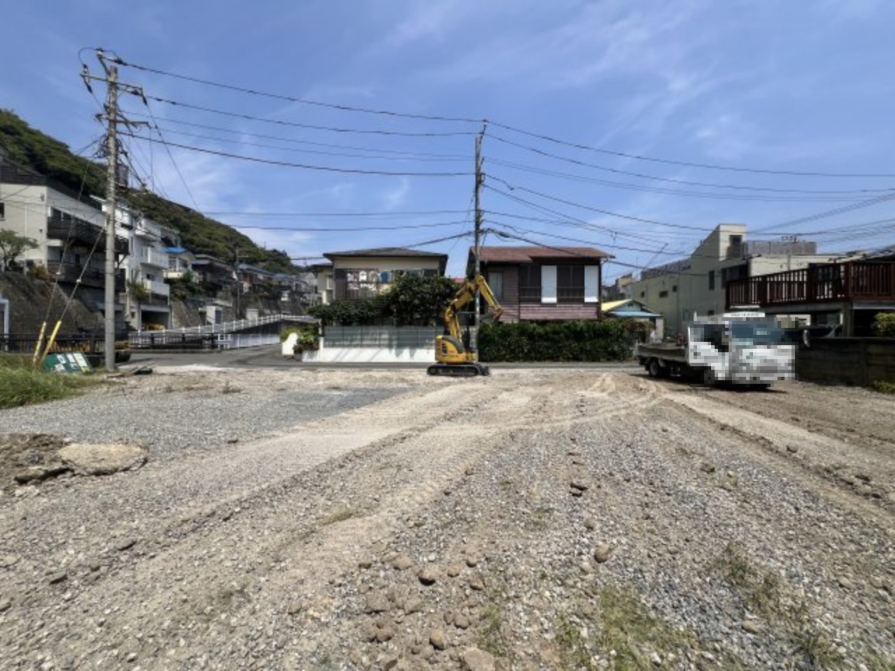 海まで徒歩4分！建築条件なしの広々とした売地の外観