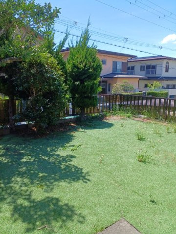 三木市緑が丘町西2丁目中古戸建の庭