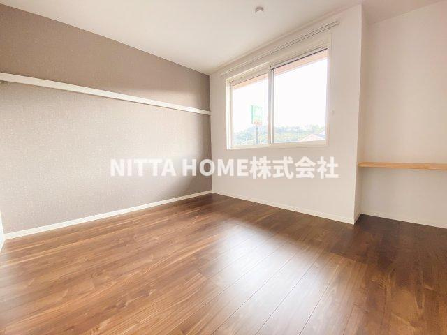 プルニエールの寝室|南向きで日当たり良好です!(^^)!