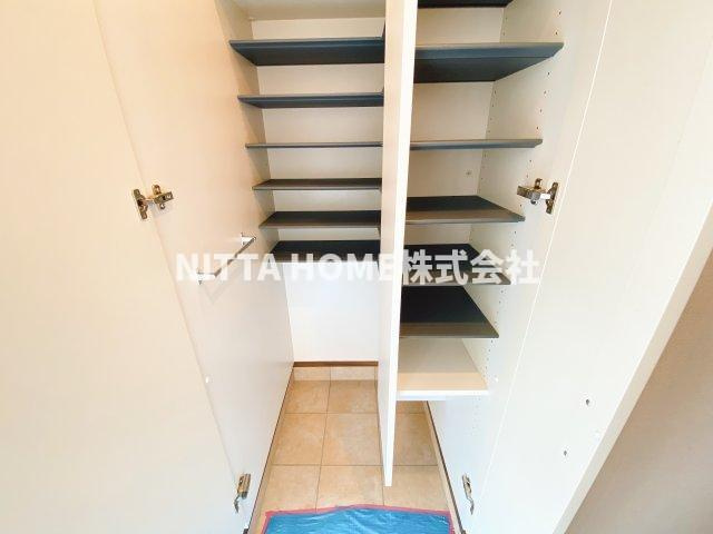 プルニエールの玄関|嬉しい土間収納★