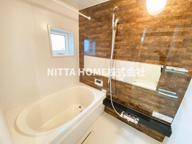 プルニエールの浴室|足をのばせる広々浴槽◎追い焚き＆浴室乾燥も完備＊