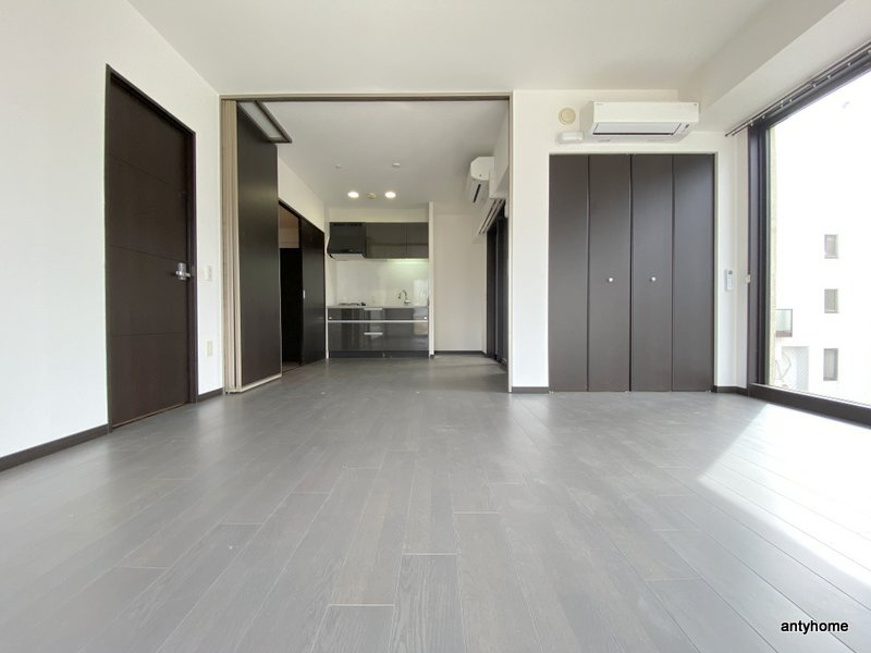 アルグラッドザタワー心斎橋　仲介手数料無料の寝室