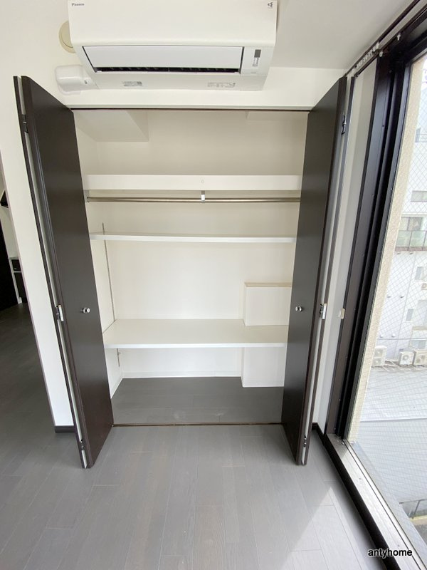 アルグラッドザタワー心斎橋　仲介手数料無料の収納