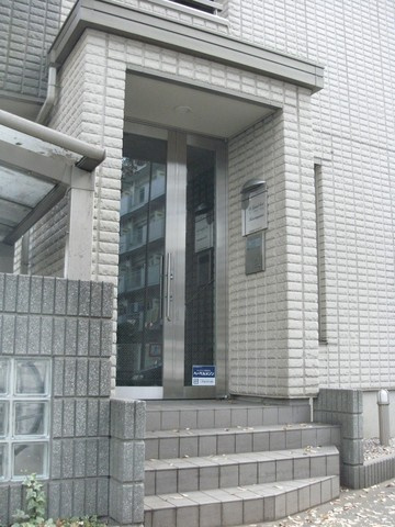 Ｌｅ Ｇｒａｎｄ Ｖｅｒｔ Ｋａｒａｓｕｙａｍａのエントランス|★安心のセキュリティー：オートロック★