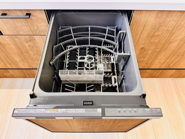 八王子市　絹ケ丘　新築一戸建て　３期のキッチン|～食洗機つき　食事後の洗い物はお任せ、節水・時短でメリットたくさん～