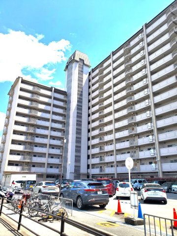 シャトー第一八戸の里の外観
