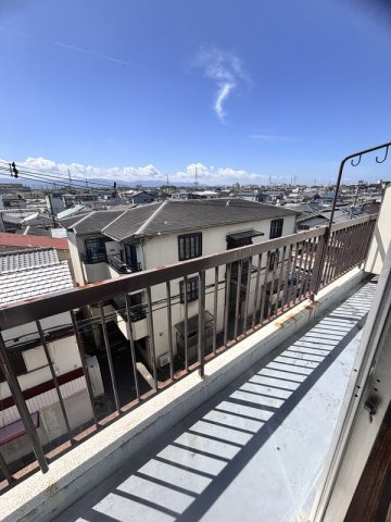 大栄マンションのバルコニー