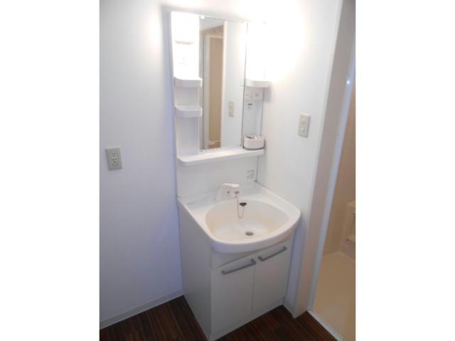 ＲＯＳＳＯ　Ｂ（ﾛｯｿﾋﾞｰ）の洗面所