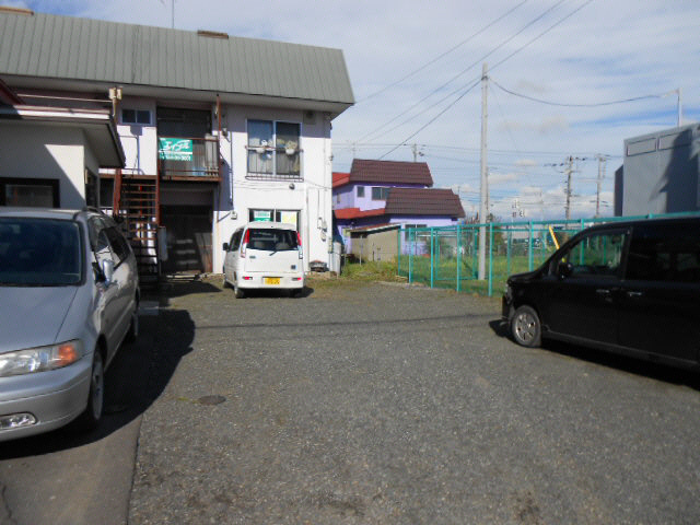 中井ハイツの駐車場