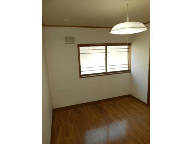 中井ハイツの居間・リビング