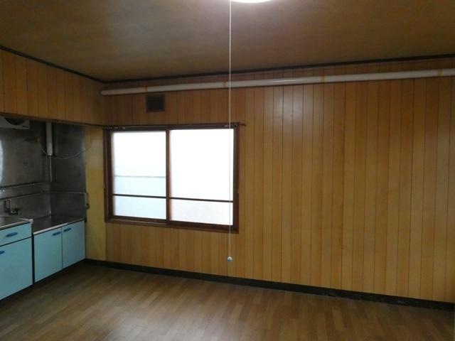 カネサマンションの居間・リビング