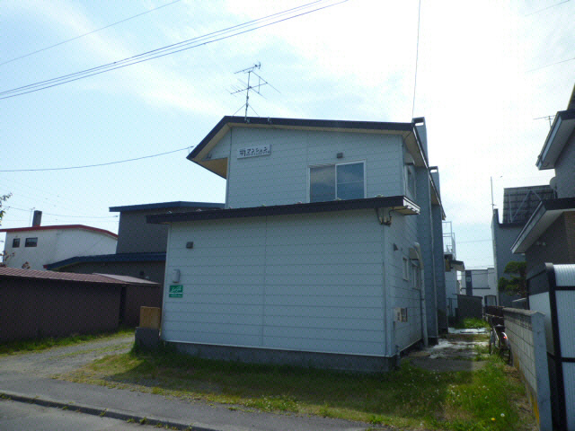 カネサマンションの外観