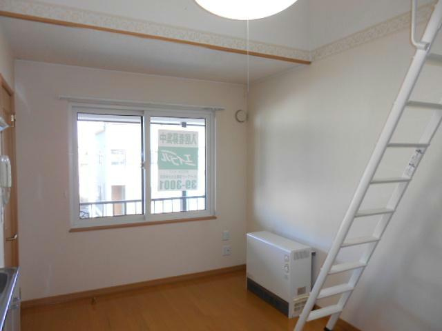 エステートｉｎラミネールの居間・リビング